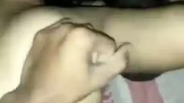 Maharashtrian girl enjoys her first GF BF sex at home
