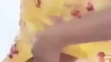 Indian porn of Sia bhabhi fucking her lover for gifts