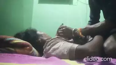 Tamil wife boob sucking by husband viral midnight sex
