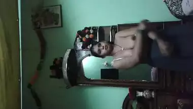 Sexy Indian boudi nagna selfie